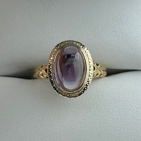 Cabochon Amethyst Ring