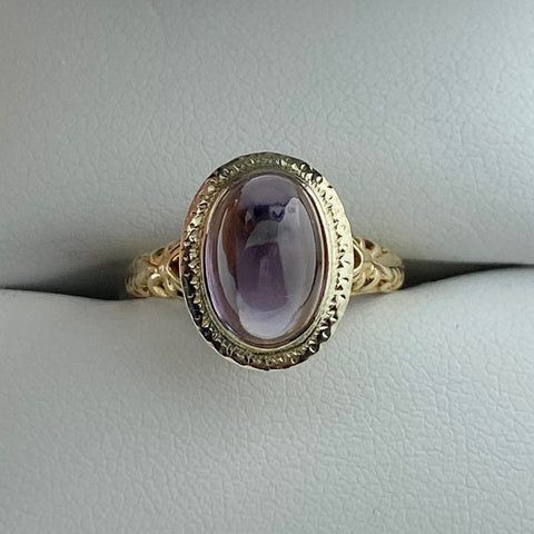 Cabochon Amethyst Ring