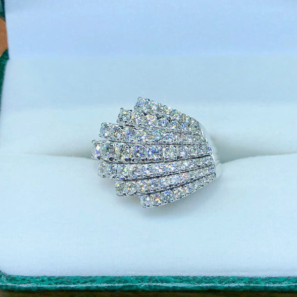 Elegant Diamond Ring