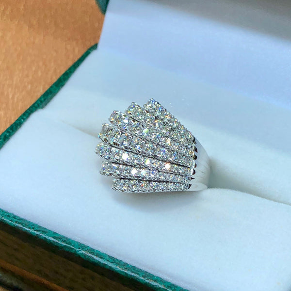 Elegant Diamond Ring