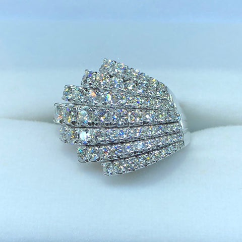 Elegant Diamond Ring