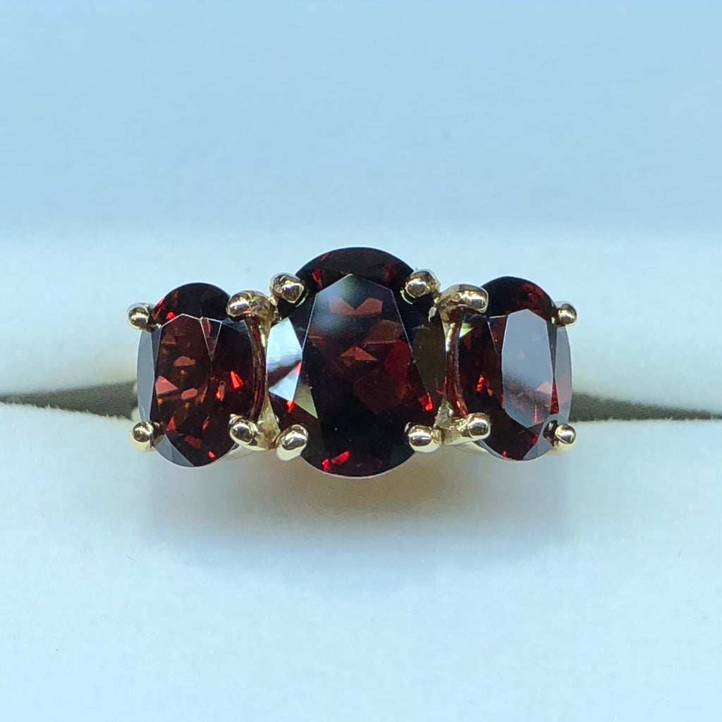 3 Stone Ring with Garnet & Diamonds in 10kt Yellow Gold